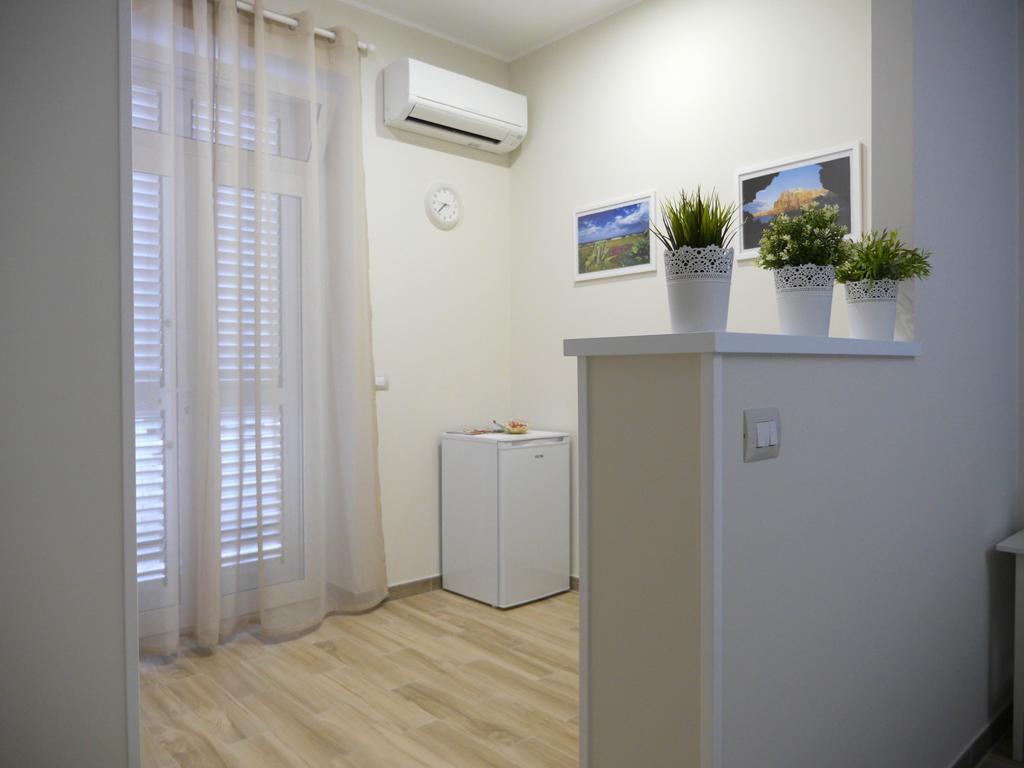 Welcome Holiday House Полиньяно-а-Маре Экстерьер фото